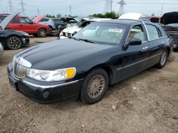  Salvage Lincoln Towncar