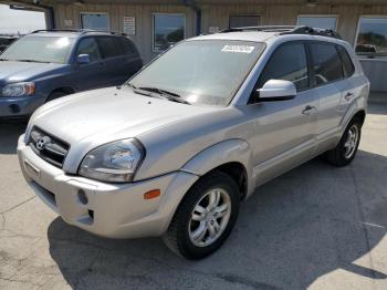  Salvage Hyundai TUCSON