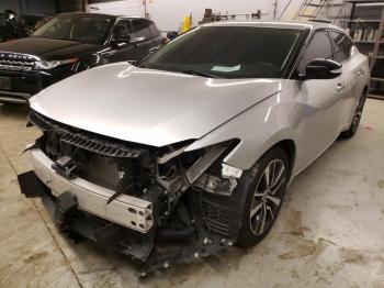  Salvage Nissan Maxima