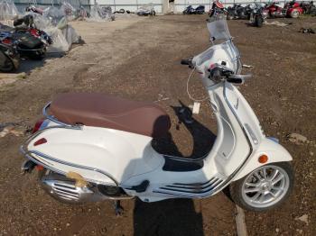  Salvage Vespa Primavera 