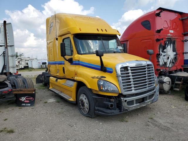  Salvage Freightliner Cascadia 1