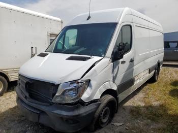  Salvage Mercedes-Benz Sprinter