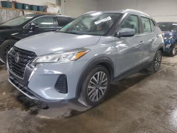  Salvage Nissan Kicks