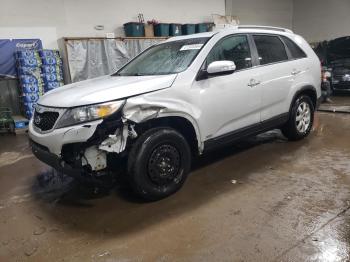  Salvage Kia Sorento