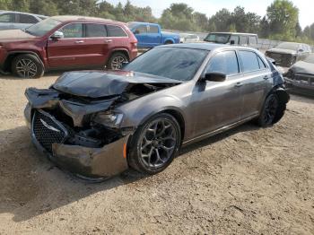  Salvage Chrysler 300