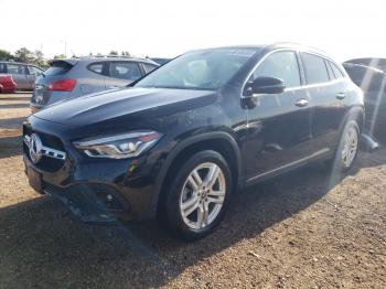  Salvage Mercedes-Benz GLA