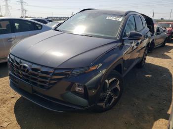  Salvage Hyundai TUCSON