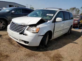  Salvage Chrysler Minivan