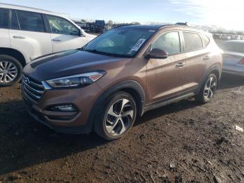  Salvage Hyundai TUCSON