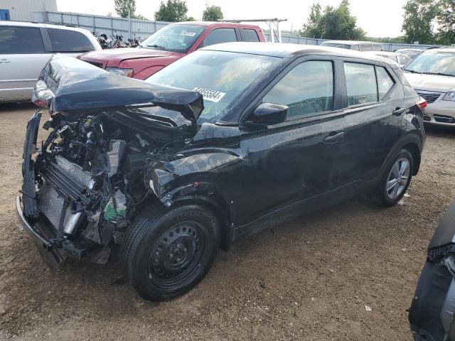  Salvage Nissan Kicks