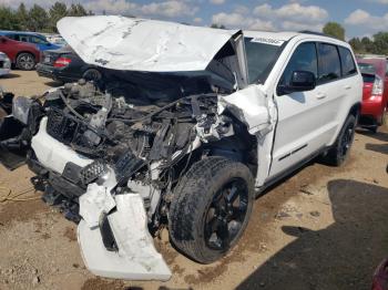  Salvage Jeep Grand Cherokee