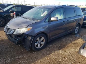  Salvage Toyota Sienna