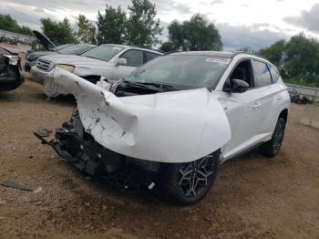  Salvage Hyundai TUCSON