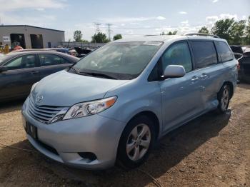  Salvage Toyota Sienna