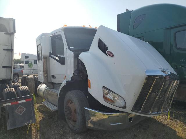  Salvage Peterbilt 579