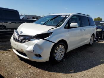  Salvage Toyota Sienna