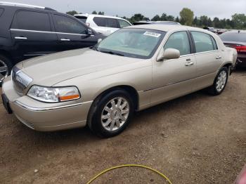  Salvage Lincoln Towncar