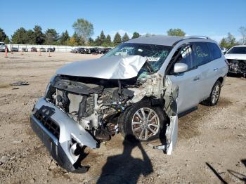  Salvage Nissan Pathfinder