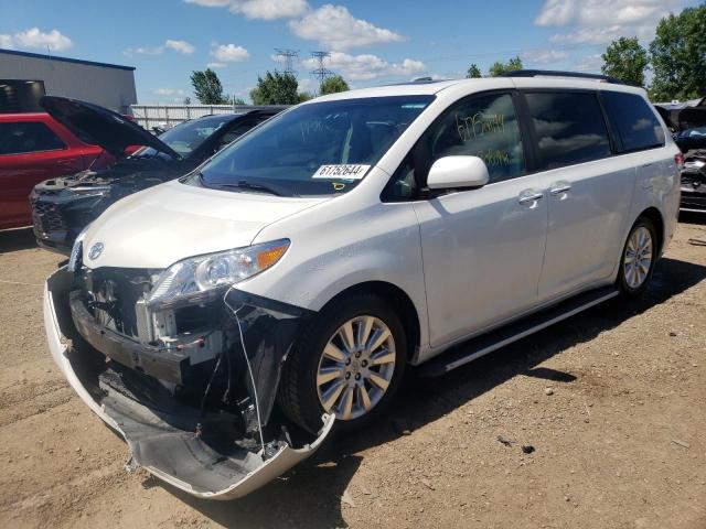  Salvage Toyota Sienna