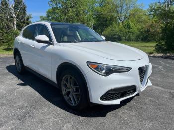  Salvage Alfa Romeo Stelvio