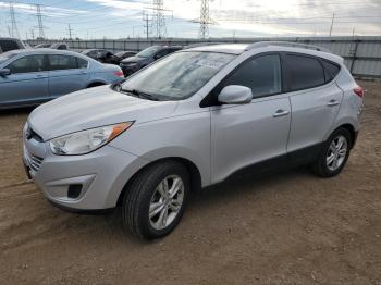  Salvage Hyundai TUCSON