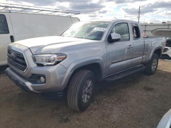  Salvage Toyota Tacoma