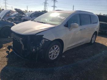  Salvage Chrysler Pacifica