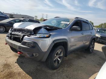  Salvage Jeep Cherokee