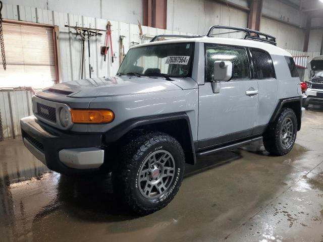  Salvage Toyota FJ Cruiser