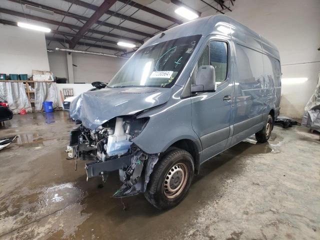  Salvage Mercedes-Benz Sprinter