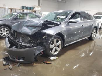  Salvage Volkswagen Passat