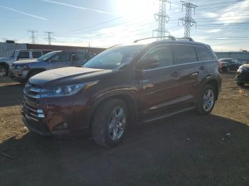  Salvage Toyota Highlander