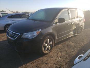  Salvage Volkswagen Routan