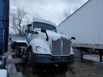  Salvage Kenworth Constructi