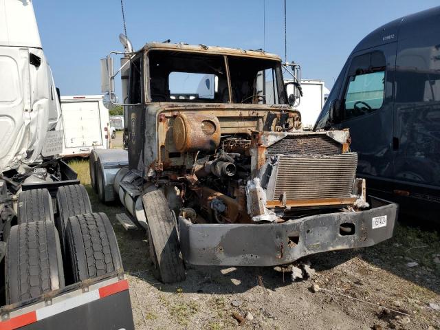  Salvage White Gmc Convention