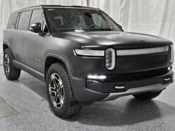  Salvage Rivian Ris