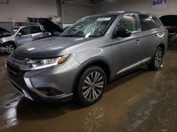  Salvage Mitsubishi Outlander