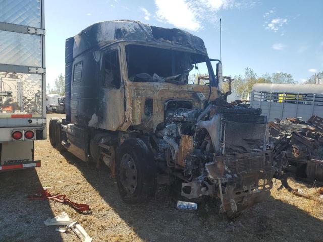  Salvage Volvo Vn