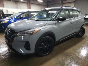  Salvage Nissan Kicks