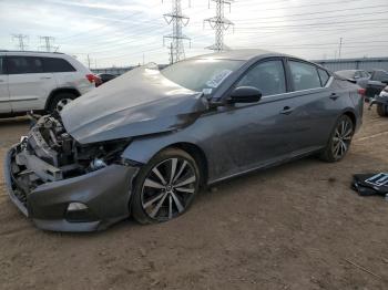  Salvage Nissan Altima