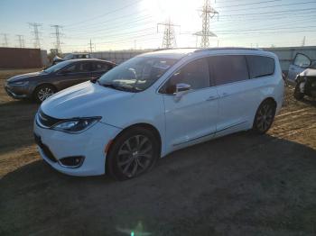  Salvage Chrysler Pacifica