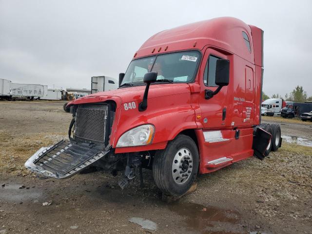  Salvage Freightliner Cascadia 1