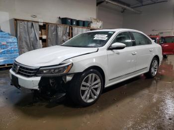  Salvage Volkswagen Passat