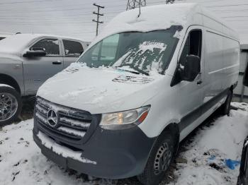  Salvage Mercedes-Benz Sprinter