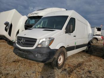  Salvage Mercedes-Benz Sprinter