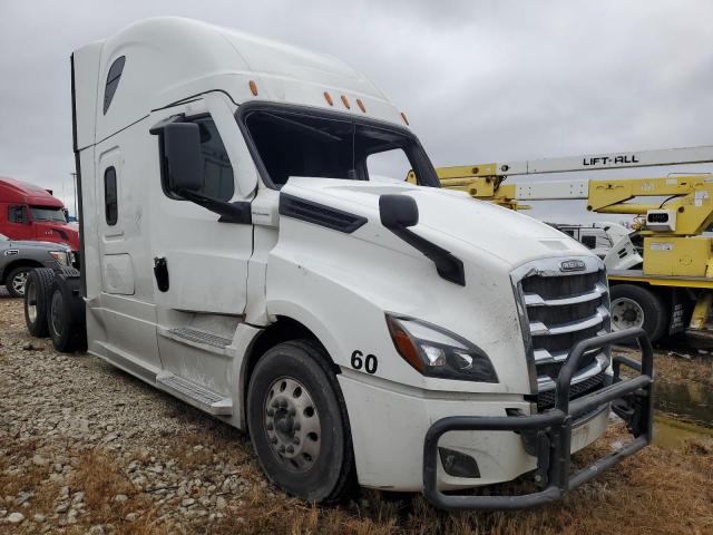  Salvage Freightliner Cascadia 1