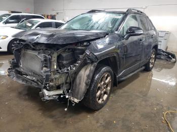  Salvage Toyota RAV4