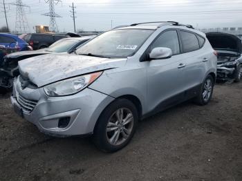  Salvage Hyundai TUCSON