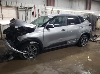  Salvage Kia Seltos