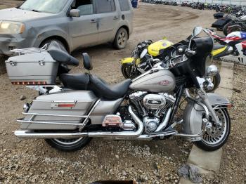  Salvage Harley-Davidson Fl